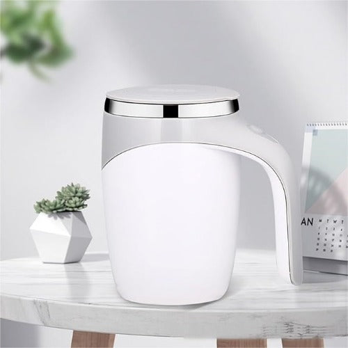 Auto Magnetic Stirring Coffee Mug: Charging